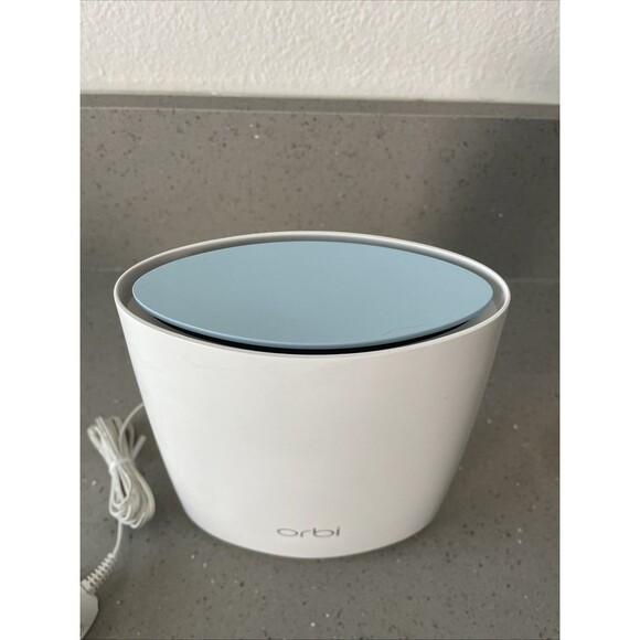 Netgear Orbi RBR40 AC2200 Tri-Band WiFi Router  Internet w power block - Picture 3 of 8